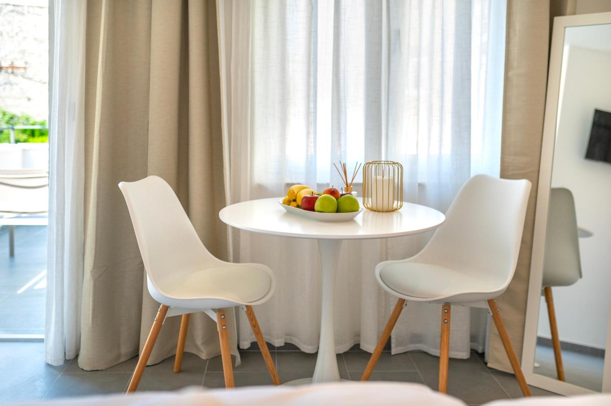 City Break Studio Apartments Šibenik Esterno foto