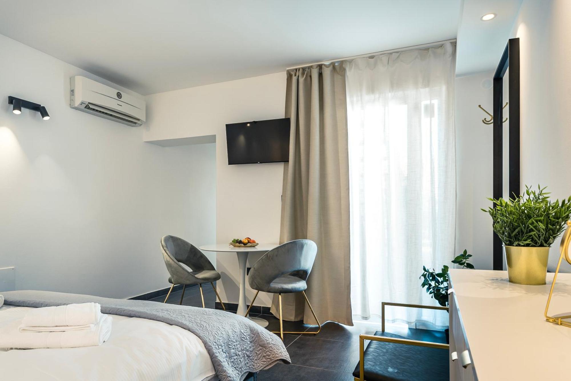 City Break Studio Apartments Šibenik Esterno foto